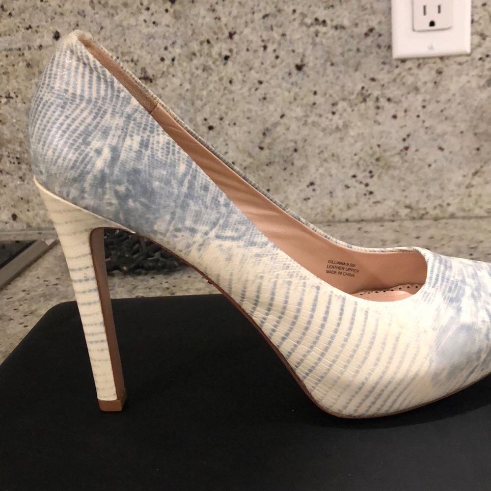NEW Designer Pumps by Pour Victoire